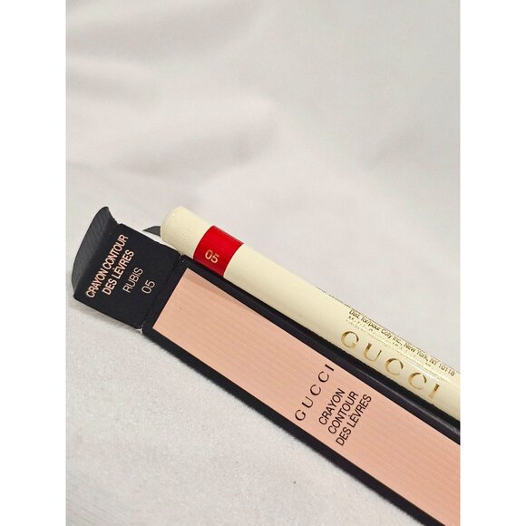 Gucci Other - Gucci Crayon Contour des Lèvres Lip Liner in the shade "Rubis 05"